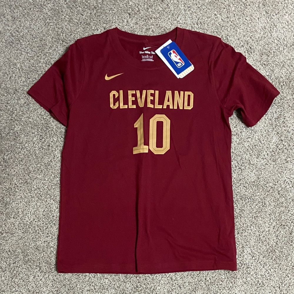 Nike Cleveland Cavalier’s Darius Garland tshirt youth large